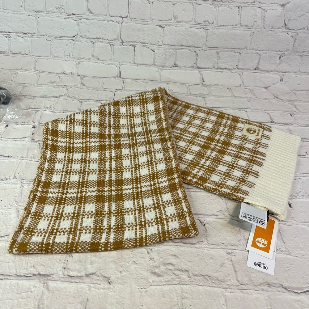 TIMBERLAND buffalo plaid scarf, tan and white, NEW, MSRP $60